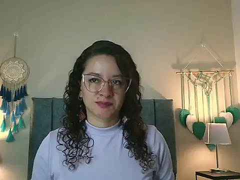 Snapshot of ArtesanaMK chatting on 10, 5, 2026 ArtesanaMK online show from 10, 5, 2026