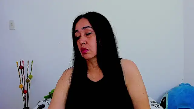 Snapshot of HorniestMilf chatting on 4, 2, 2026 HorniestMilf online show from 4, 2, 2026