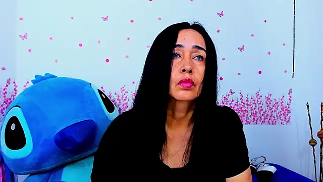 Snapshot of HorniestMilf chatting on 4, 6, 2026 HorniestMilf online show from 4, 6, 2026