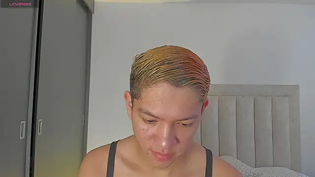 Snapshot of JulianRose_1 chatting on 26, 11, 2025 JulianRose 1 online show from 26, 11, 2025