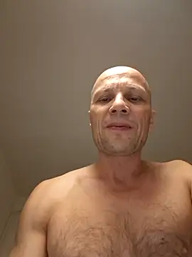 Snapshot of wedge75 chatting on 23, 4, 2026 wedge75 online show from 23, 4, 2026