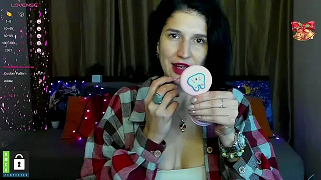 Alianna Solo Kisses online show from 30, 1, 2025