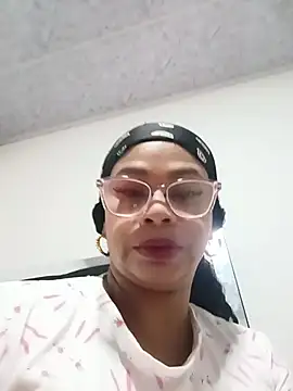 Snapshot of Melanie_candy_ chatting on 15, 4, 2026 Melanie candy online show from 15, 4, 2026