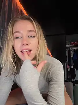 SSSATIVA model online show from 12, 3, 2025
