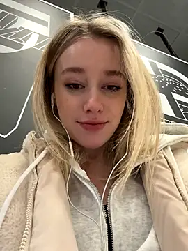 SSSATIVA model online show from 14, 10, 2025