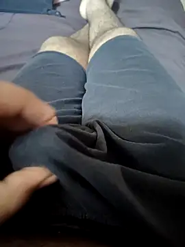 Snapshot of SplitPrestige19 chatting on 1, 12, 2025 SplitPrestige19 online show from 1, 12, 2025