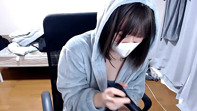 izumi  123 online show from 10, 2, 2025