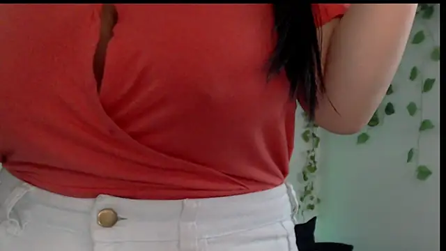 Donniia online show from 3, 3, 2025