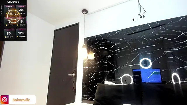 LIZ HOLMES online show from 5, 2, 2025