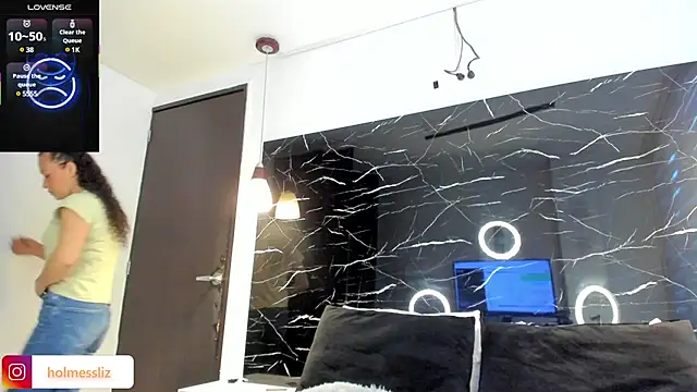 LIZ HOLMES online show from 10, 3, 2025