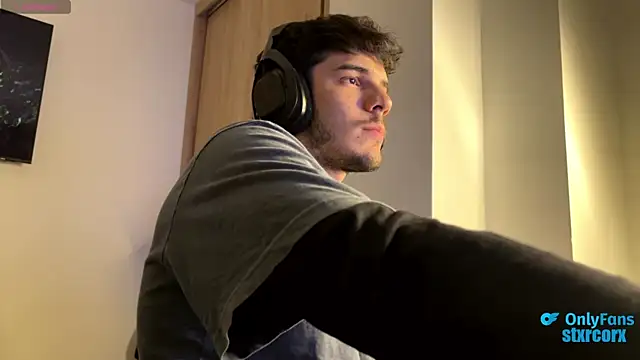 ilytheo online show from 7, 10, 2025