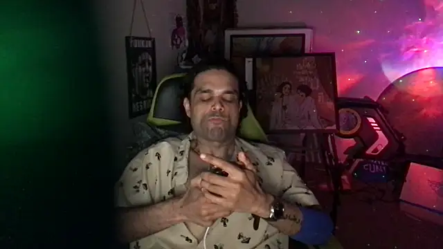 Snapshot of GForceSavage chatting on 21, 5, 2026 GForceSavage online show from 21, 5, 2026