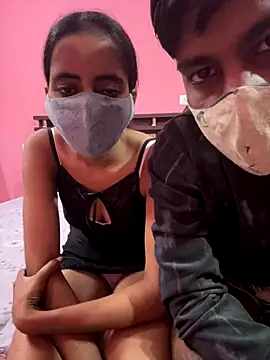 Snapshot of crezyfuck63 chatting on 27, 11, 2025 crezyfuck63 online show from 27, 11, 2025