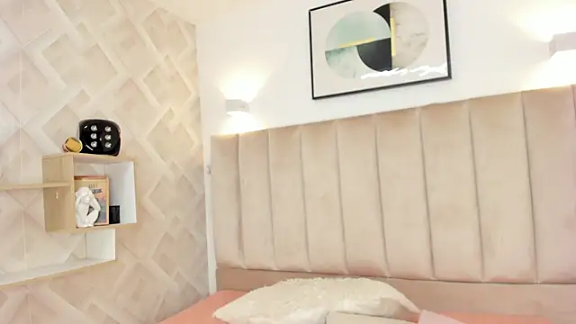 Anniie Queen online show from 27, 3, 2026