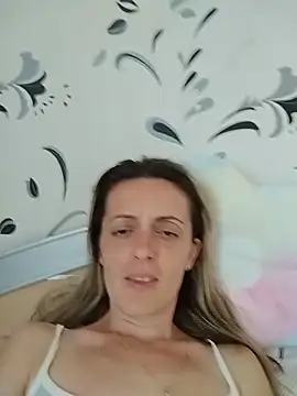 SophyGirl online show from 3, 6, 2026