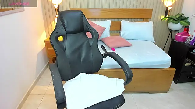 luciana ballesteros  online show from 14, 3, 2026