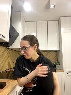 MartiniiSelenna online show from 9, 11, 2025