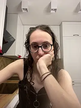 Snapshot of MartiniiSelenna chatting on 21, 2, 2026 MartiniiSelenna online show from 21, 2, 2026