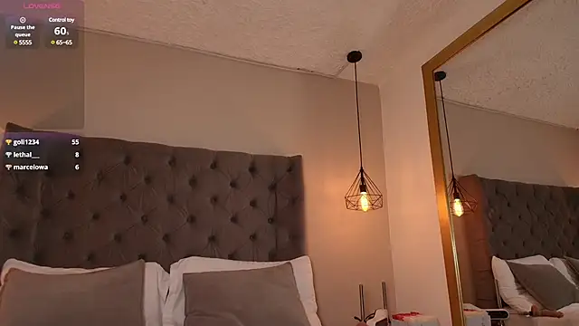AngelinaRoss  online show from 15, 12, 2024