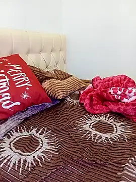 Snapshot of silina-25 chatting on 6, 11, 2025 silina-25 online show from 6, 11, 2025