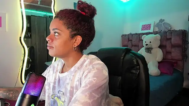 ladyrd1 online show from 23, 2, 2025