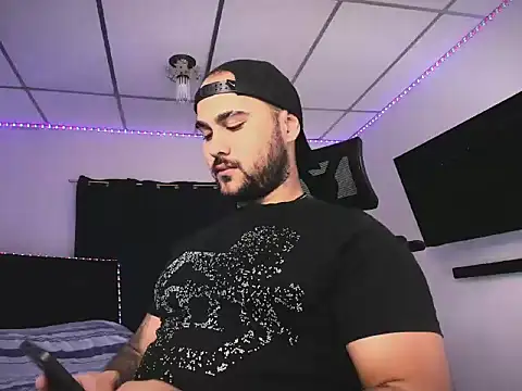 Sebas-hott online show from 14, 2, 2026