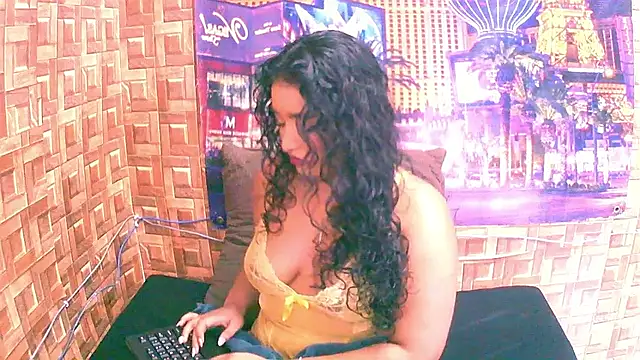 IndianAngel4u online show from 21, 4, 2026