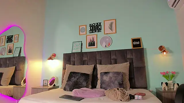 alaia-rogers online show from 26, 2, 2025