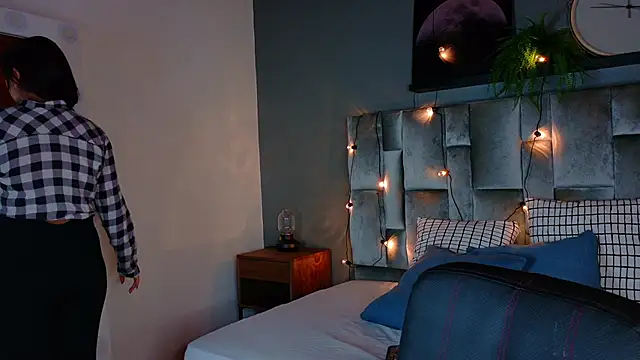 alaia-rogers online show from 7, 10, 2025