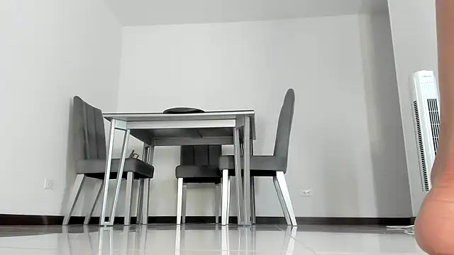 angelturned001 online show from 20, 3, 2025