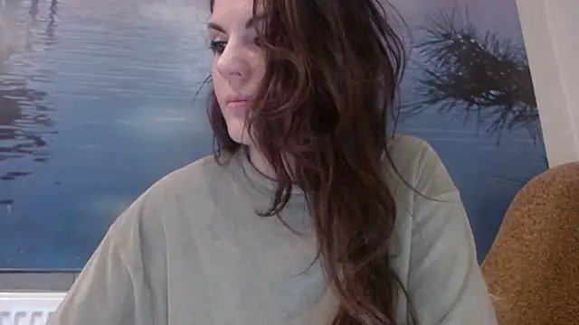 Snapshot of AliceTailor chatting on 7, 10, 2025 AliceTailor online show from 7, 10, 2025