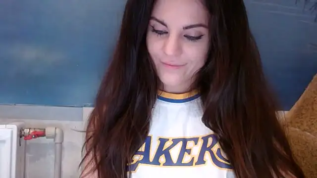 Snapshot of AliceTailor chatting on 15, 10, 2025 AliceTailor online show from 15, 10, 2025