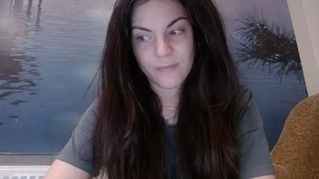 Snapshot of AliceTailor chatting on 19, 10, 2025 AliceTailor online show from 19, 10, 2025