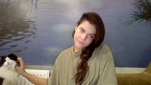 Snapshot of AliceTailor chatting on 6, 11, 2025 AliceTailor online show from 6, 11, 2025