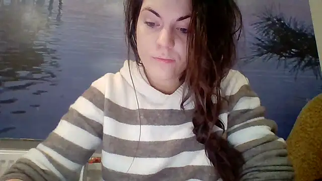 Snapshot of AliceTailor chatting on 19, 11, 2025 AliceTailor online show from 19, 11, 2025