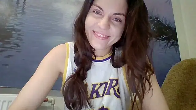 Snapshot of AliceTailor chatting on 21, 11, 2025 AliceTailor online show from 21, 11, 2025