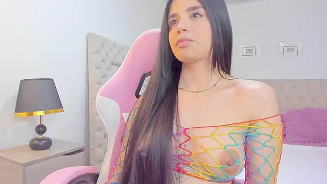 Snapshot of carlaperez_ chatting on 18, 10, 2025 carlaperez online show from 18, 10, 2025