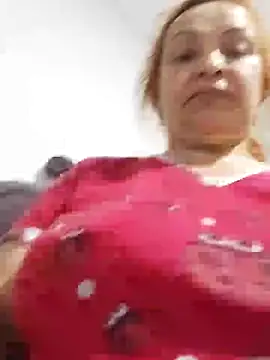 Snapshot of Wife_sexxx chatting on 25, 12, 2024 Wife sexxx online show from 25, 12, 2024