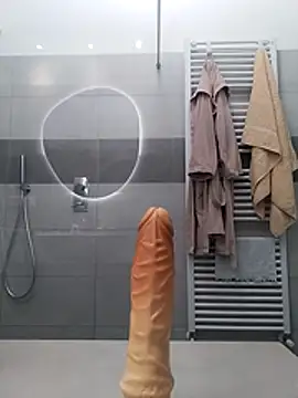 Snapshot of MATTIS11 chatting on 7, 11, 2025 MATTIS11 online show from 7, 11, 2025