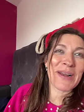 Snapshot of Lwhite1 chatting on 4, 5, 2026 Lwhite1 online show from 4, 5, 2026