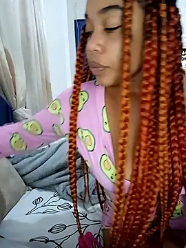 Snapshot of isabellehaynes chatting on 4, 12, 2025 isabellehaynes online show from 4, 12, 2025