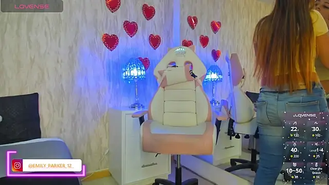 Snapshot of emily_parkerr chatting on 15, 3, 2025 emily parkerr online show from 15, 3, 2025