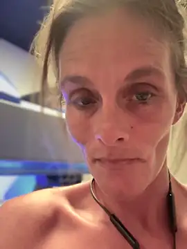 Snapshot of vixendoll87 chatting on 26, 1, 2025 vixendoll87 online show from 26, 1, 2025