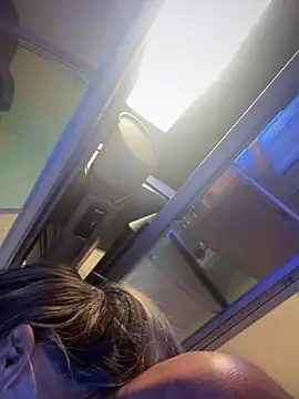 Snapshot of vixendoll87 chatting on 4, 2, 2025 vixendoll87 online show from 4, 2, 2025