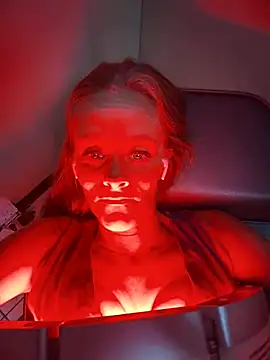 Snapshot of vixendoll87 chatting on 6, 2, 2025 vixendoll87 online show from 6, 2, 2025