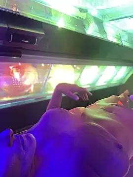 Snapshot of vixendoll87 chatting on 12, 2, 2025 vixendoll87 online show from 12, 2, 2025