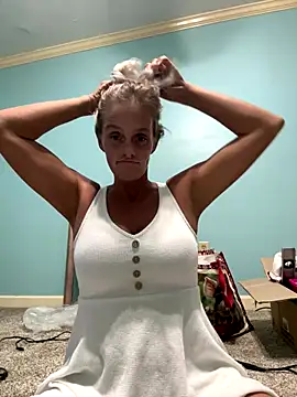 Snapshot of vixendoll87 chatting on 20, 9, 2025 vixendoll87 online show from 20, 9, 2025