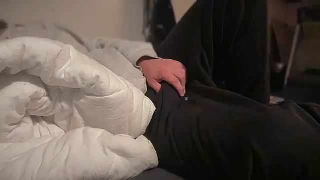 Snapshot of adamseed69 chatting on 5, 4, 2026 adamseed69 online show from 5, 4, 2026