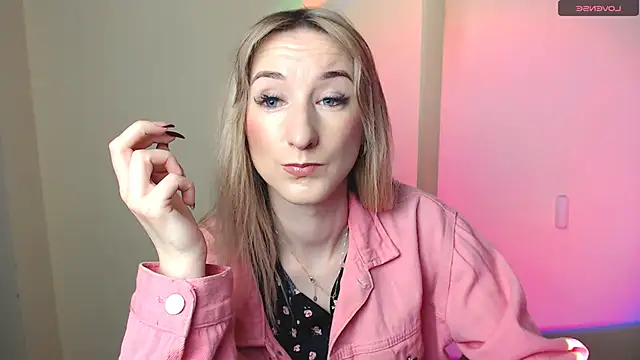 Snapshot of AmandaSell chatting on 23, 5, 2026 AmandaSell online show from 23, 5, 2026