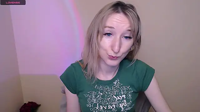 Snapshot of AmandaSell chatting on 15, 6, 2026 AmandaSell online show from 15, 6, 2026